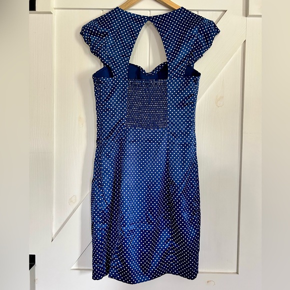 Guess Dress - Size 6 - Picture 2 of 3